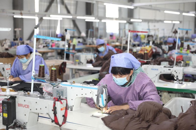 定制团体服饰：展现企业形象的不二之选